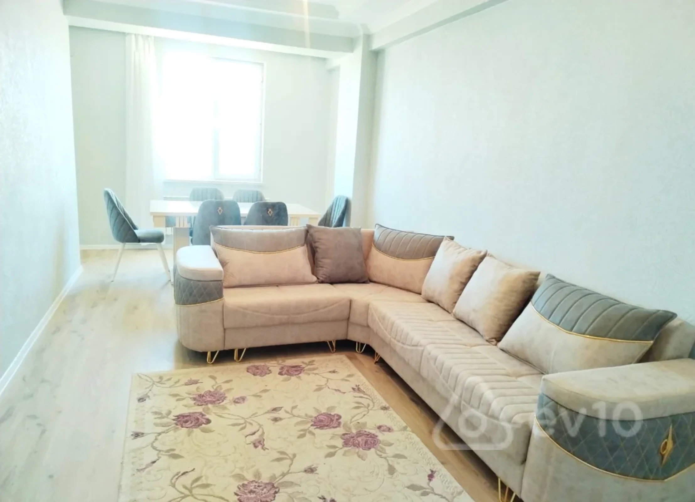 Satılır 2 otaqlı yeni tikili 72 m²