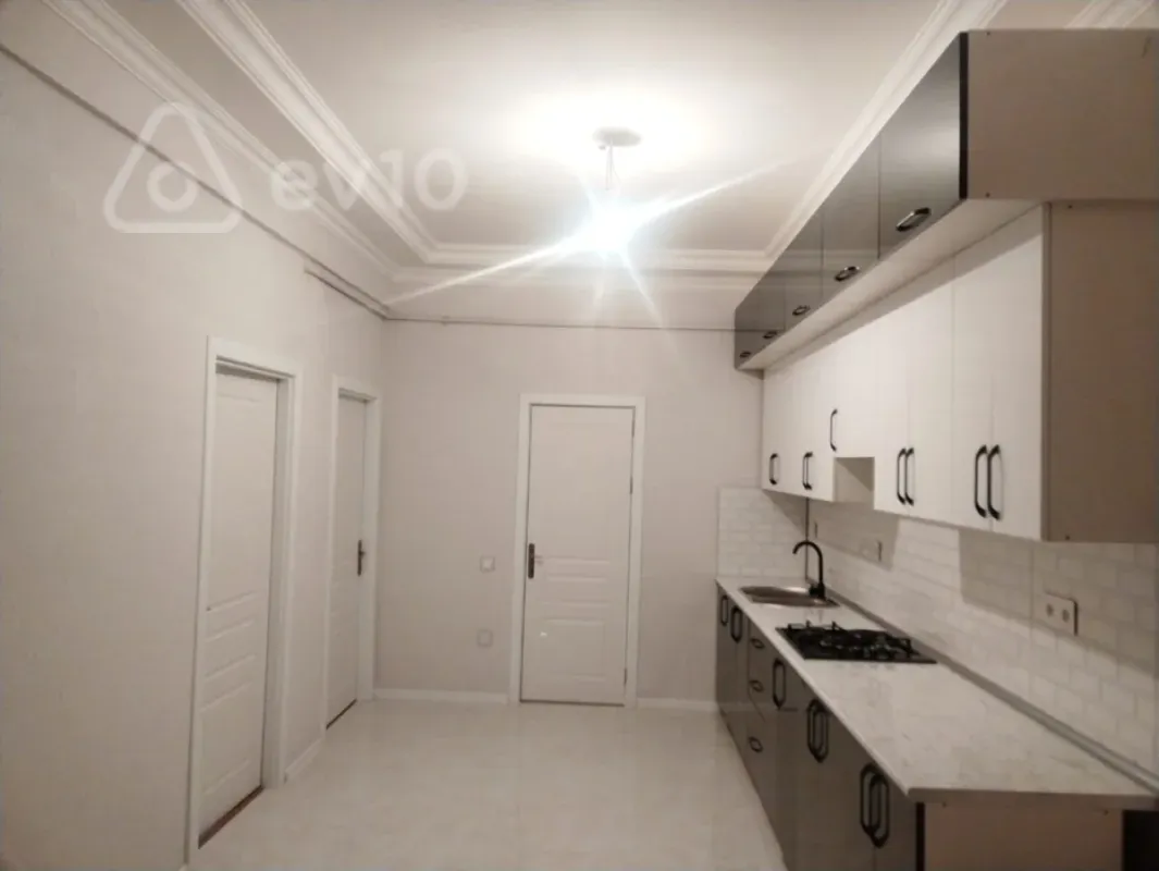 Satılır 2 otaqlı yeni tikili 72 m²