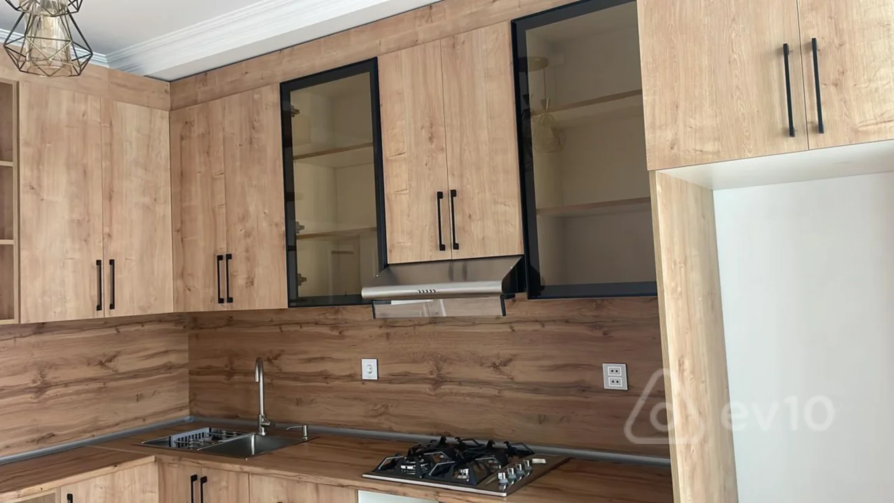 Satılır 2 otaqlı yeni tikili 80 m²