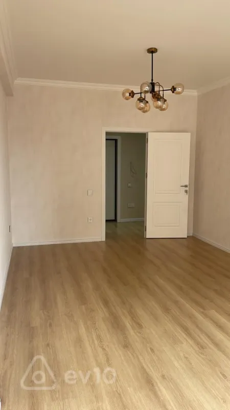 Satılır 2 otaqlı yeni tikili 80 m²