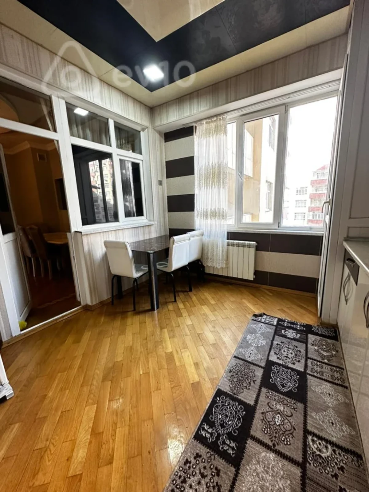 Kirayə verilir 3 otaqlı yeni tikili 100 m²