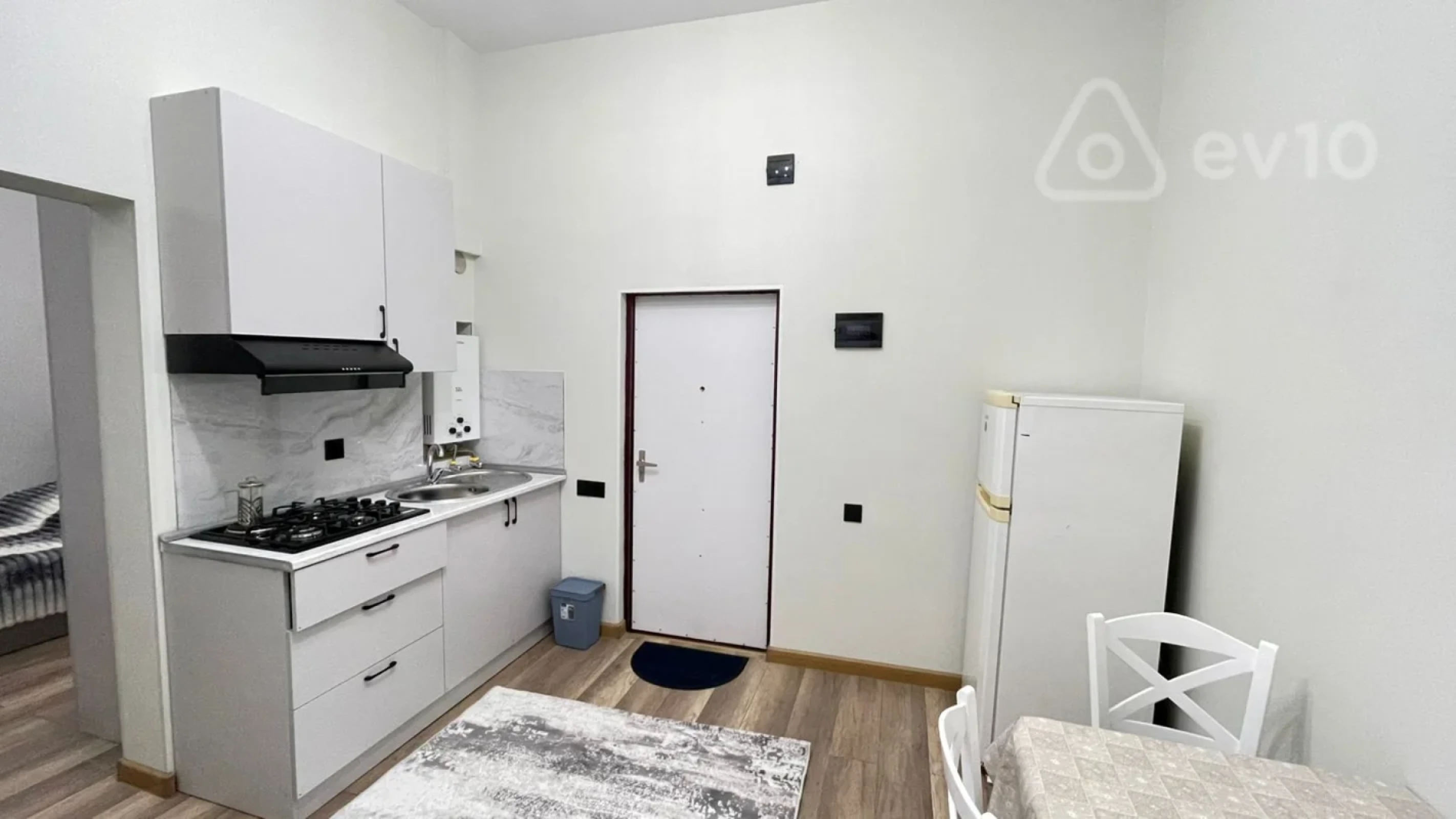 Kirayə verilir 1 otaqlı köhnə tikili 32 m²