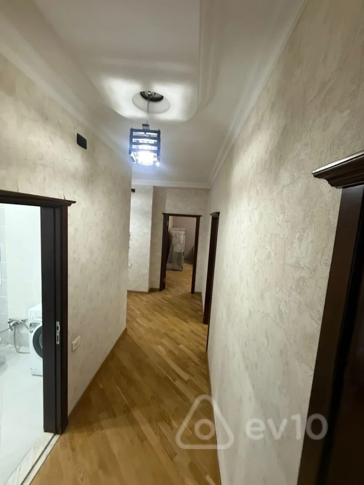 Kirayə verilir 2 otaqlı yeni tikili 97 m²