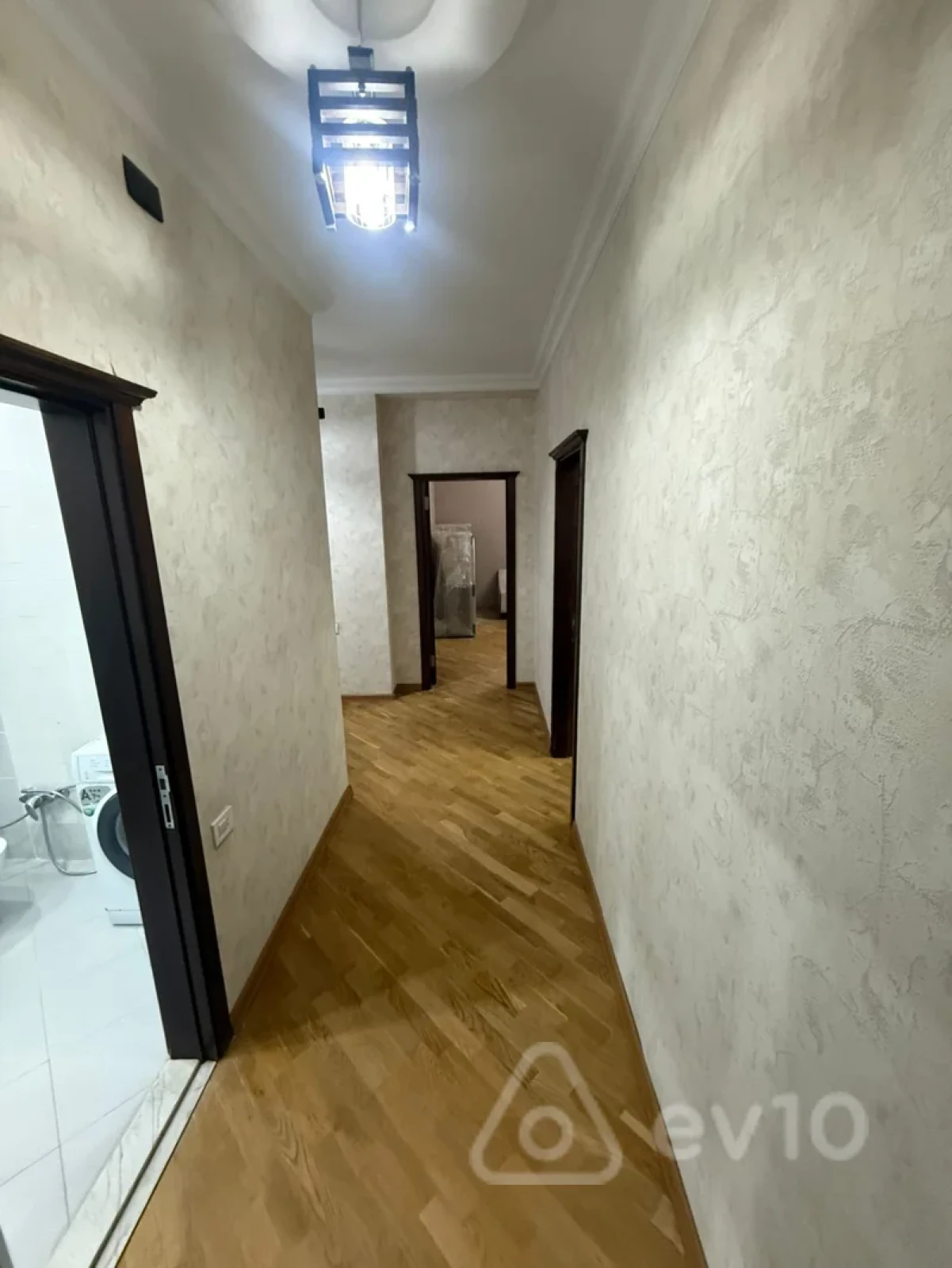 Kirayə verilir 2 otaqlı yeni tikili 97 m²