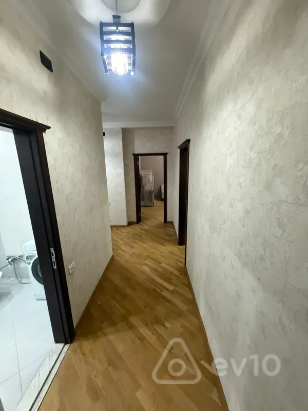 Kirayə verilir 2 otaqlı yeni tikili 97 m²