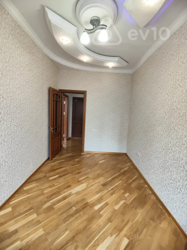 Satılır 2 otaqlı yeni tikili 64 m²