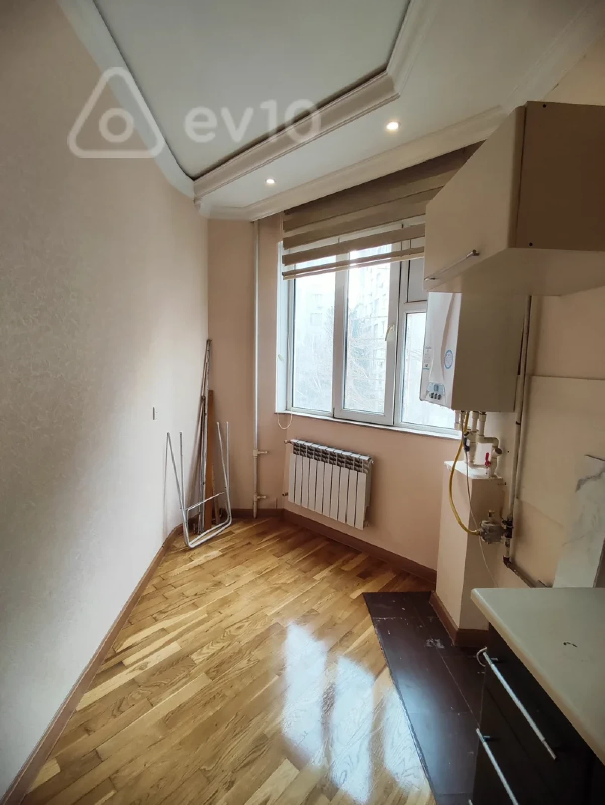 Satılır 2 otaqlı yeni tikili 64 m²