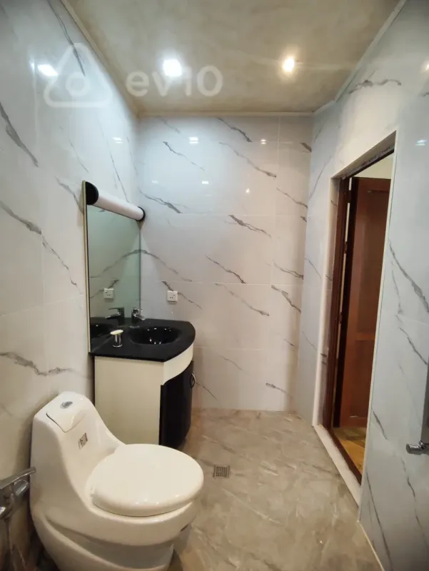 Satılır 2 otaqlı yeni tikili 64 m²