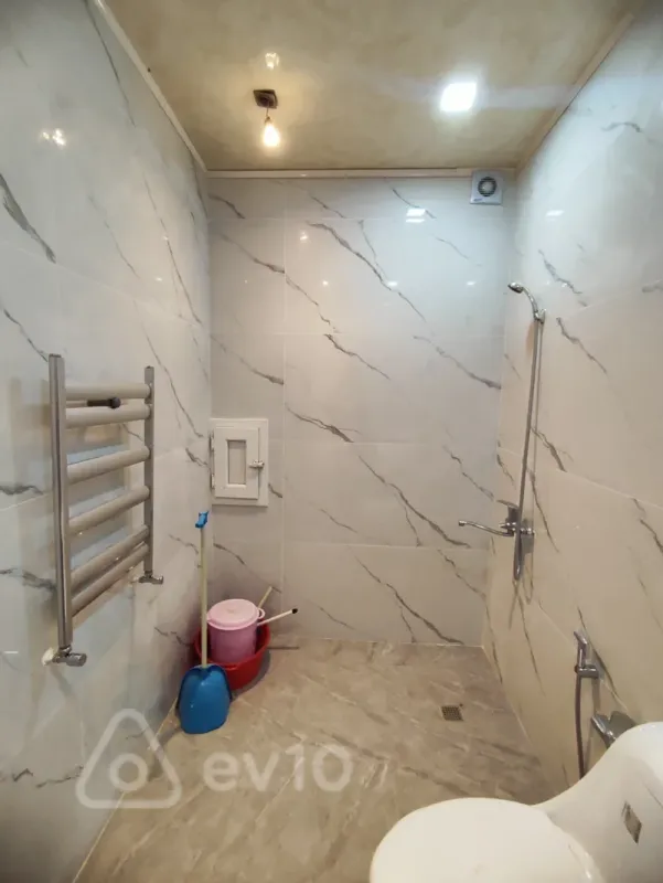 Satılır 2 otaqlı yeni tikili 64 m²