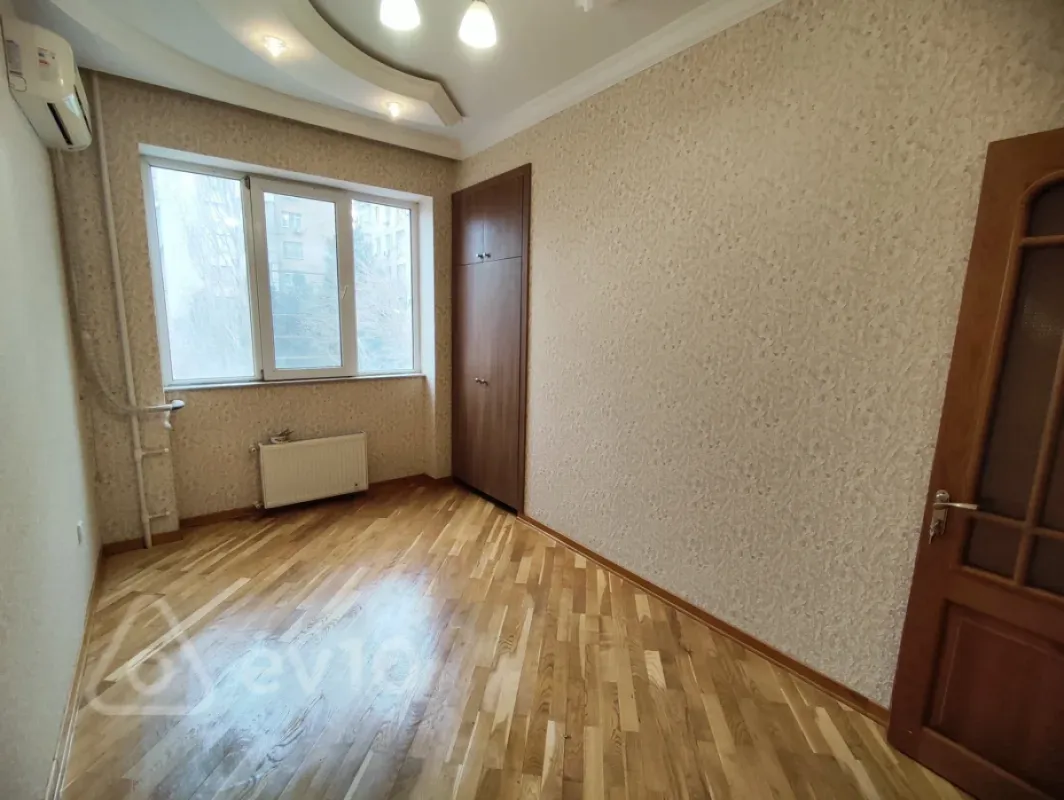 Satılır 2 otaqlı yeni tikili 64 m²