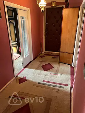 Satılır 3 otaqlı köhnə tikili 115 m²