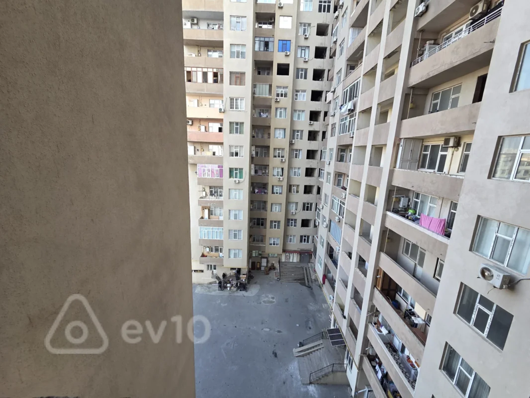 Satılır 2 otaqlı yeni tikili 90 m²
