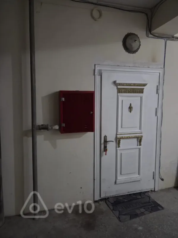 Satılır 2 otaqlı yeni tikili 90 m²