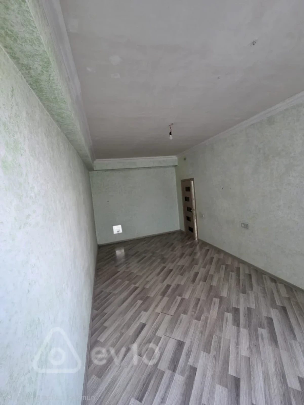 Satılır 2 otaqlı yeni tikili 90 m²