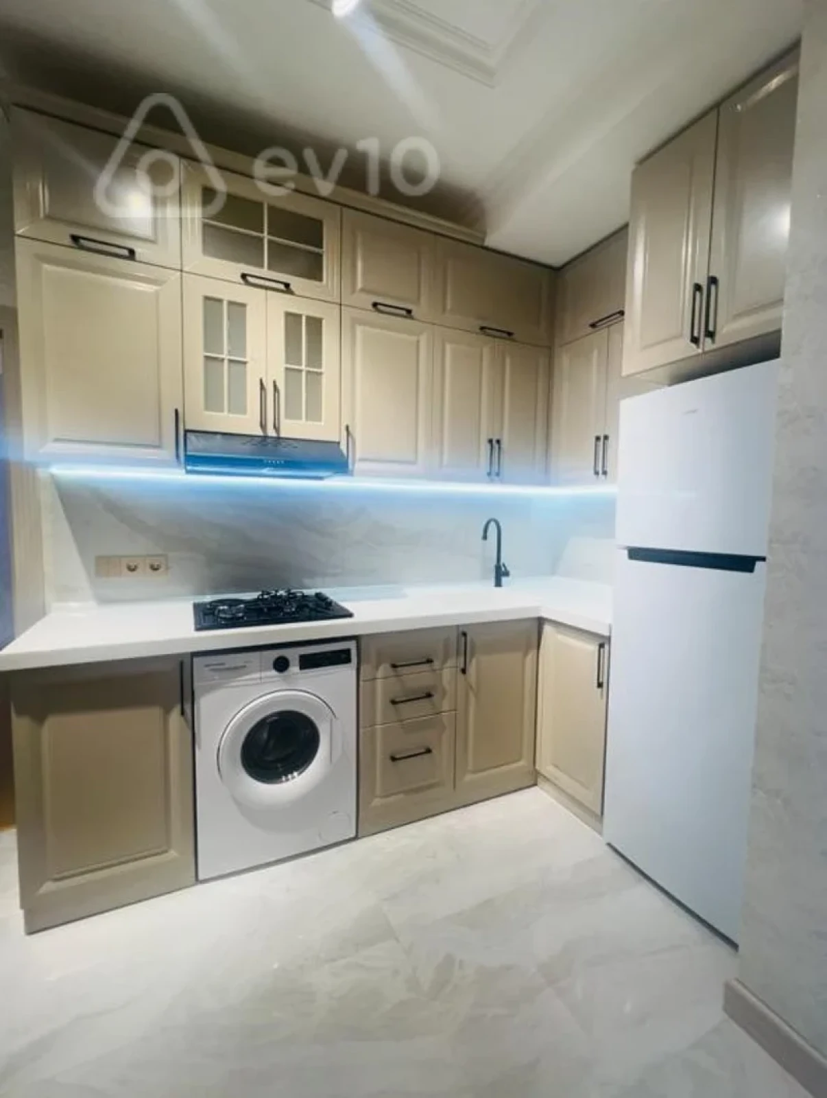 Satılır 3 otaqlı yeni tikili 76 m²