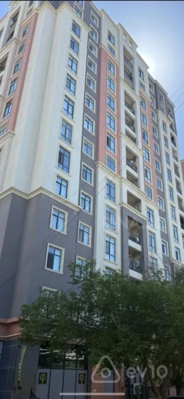 Satılır 3 otaqlı yeni tikili 76 m²