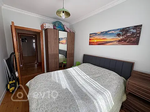 Satılır 4 otaqlı köhnə tikili 125 m²