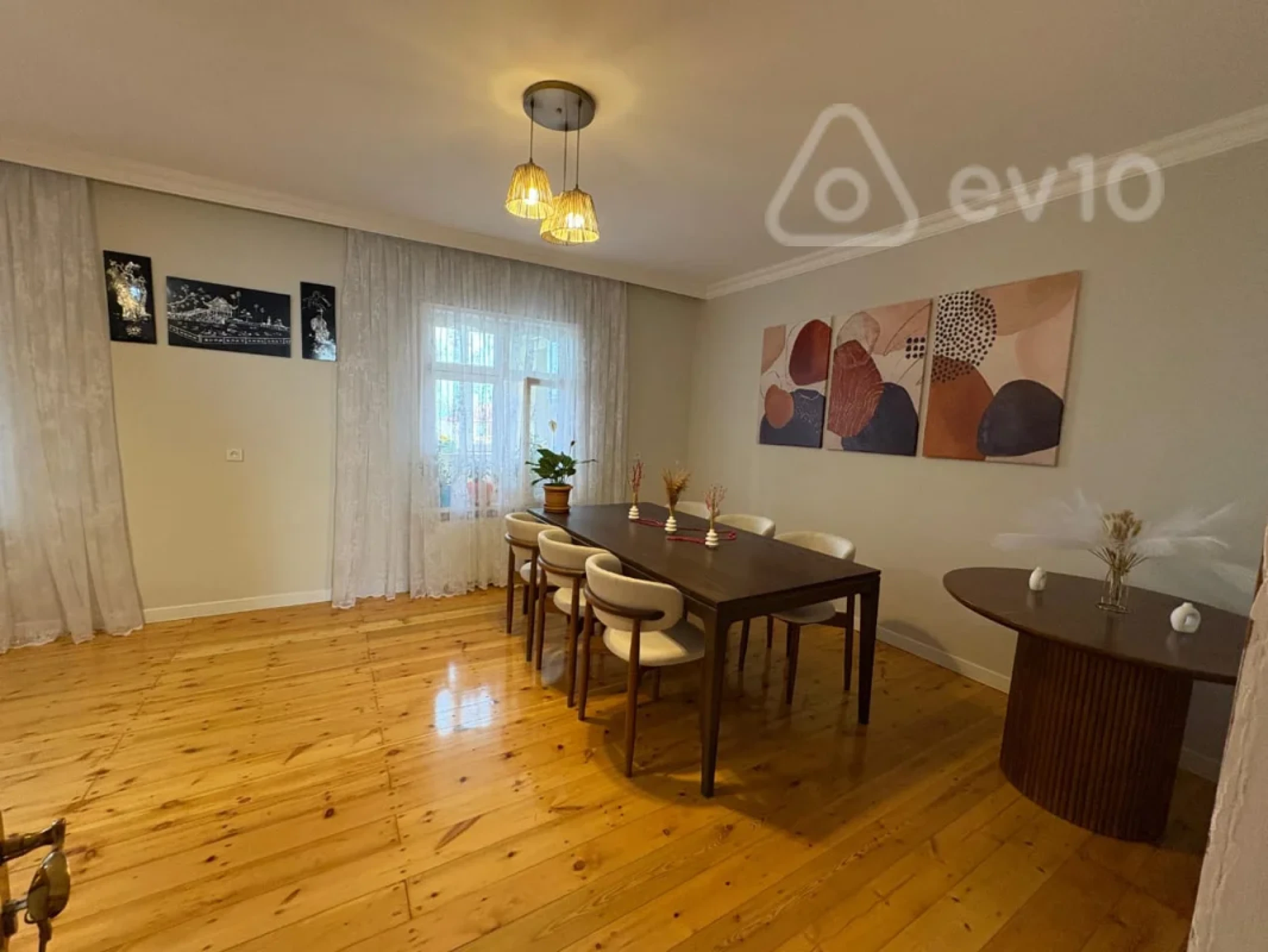 Satılır 4 otaqlı köhnə tikili 125 m²