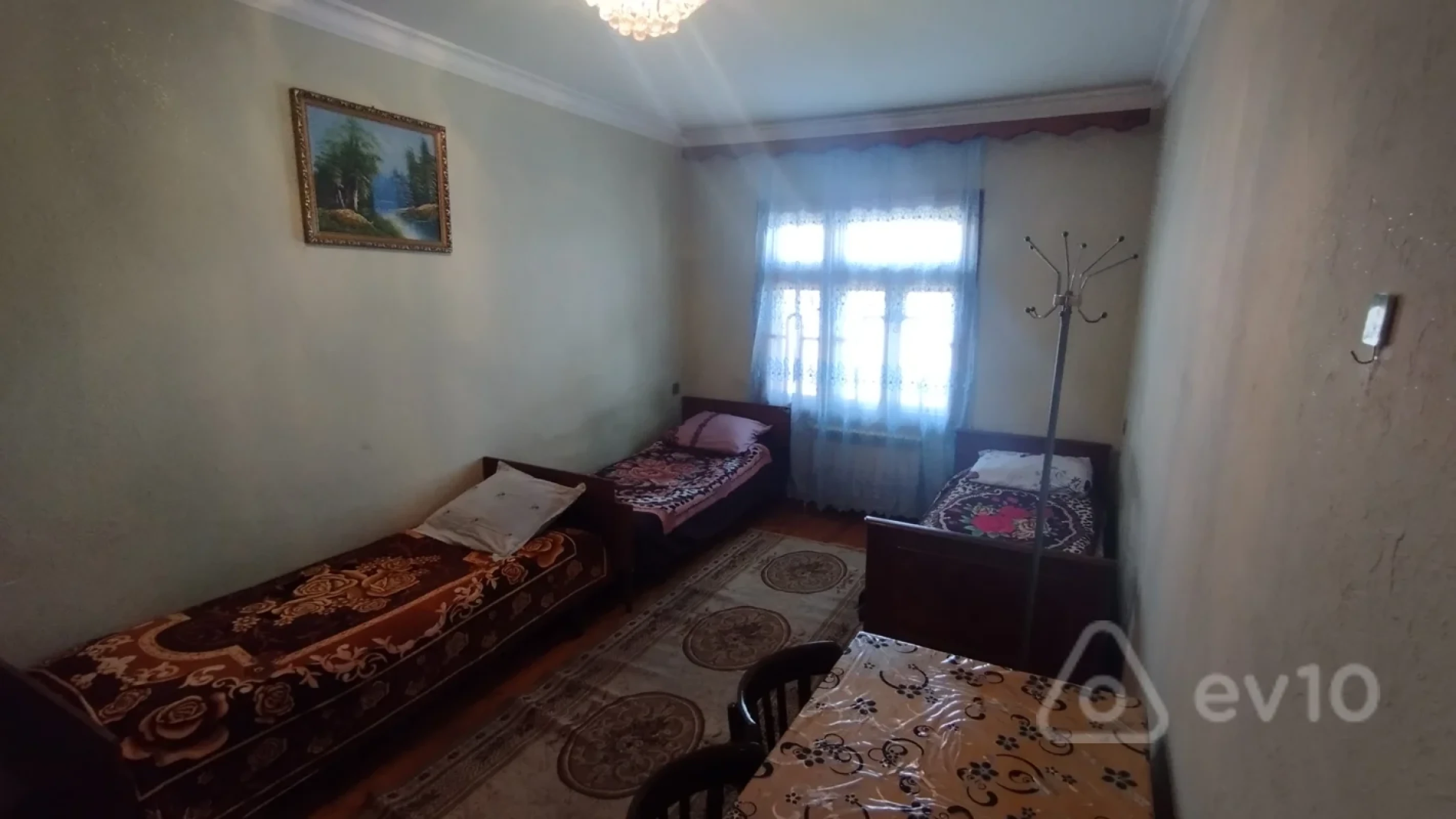 Kirayə verilir 2 otaqlı köhnə tikili 52 m²