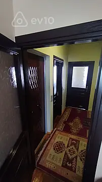 Kirayə verilir 2 otaqlı köhnə tikili 52 m²