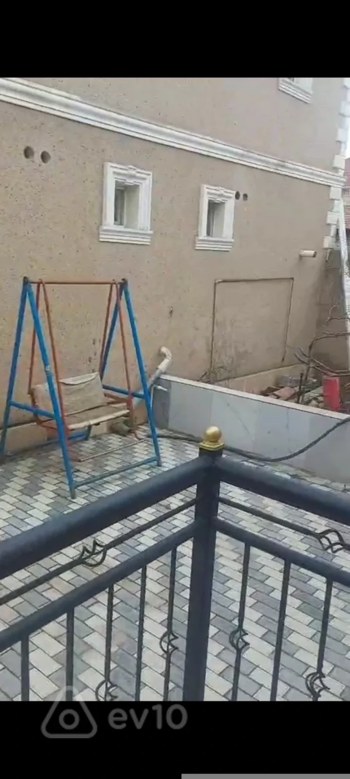 Satılır 3 otaqlı yeni tikili 100 m²