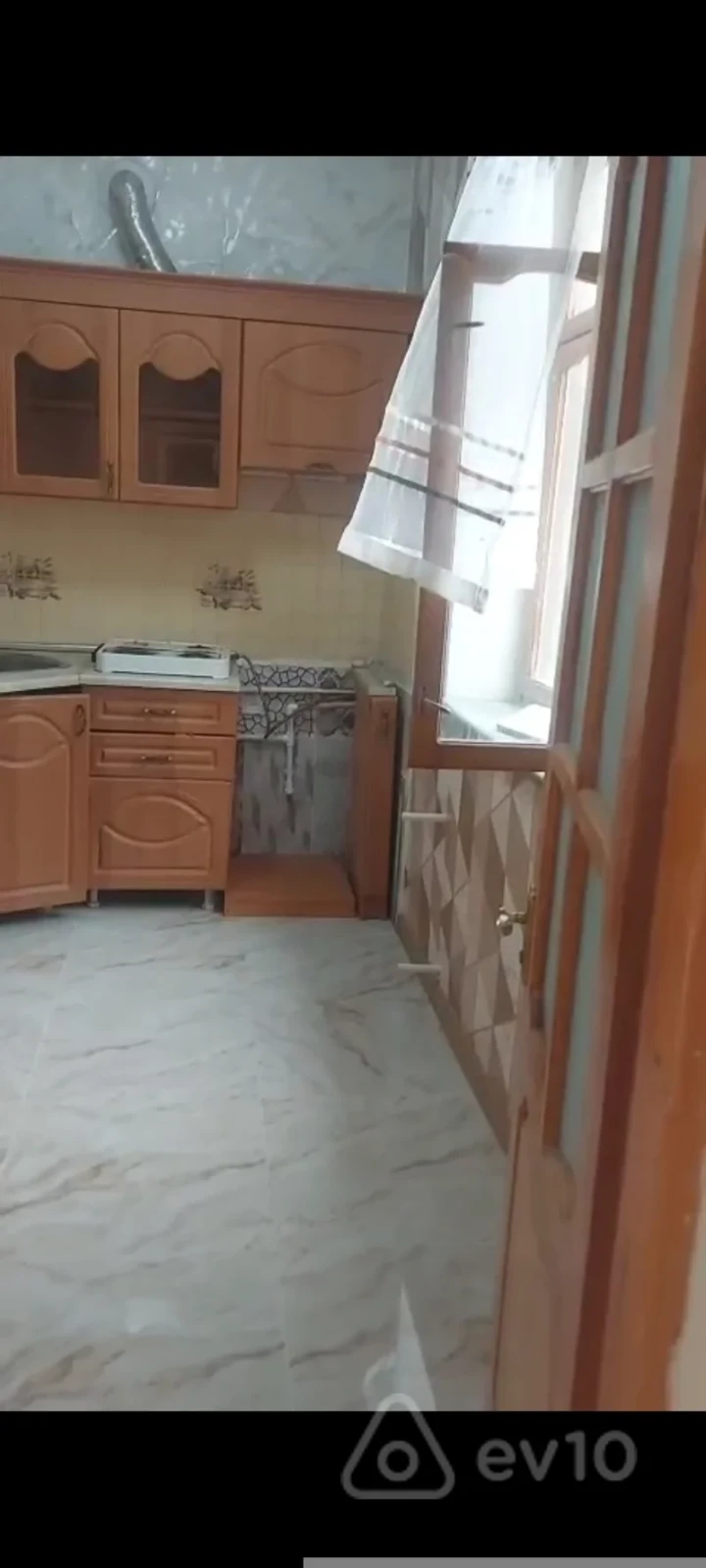 Satılır 3 otaqlı yeni tikili 100 m²