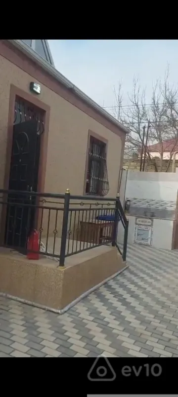 Satılır 3 otaqlı yeni tikili 100 m²