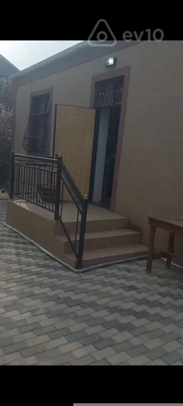 Satılır 3 otaqlı yeni tikili 100 m²