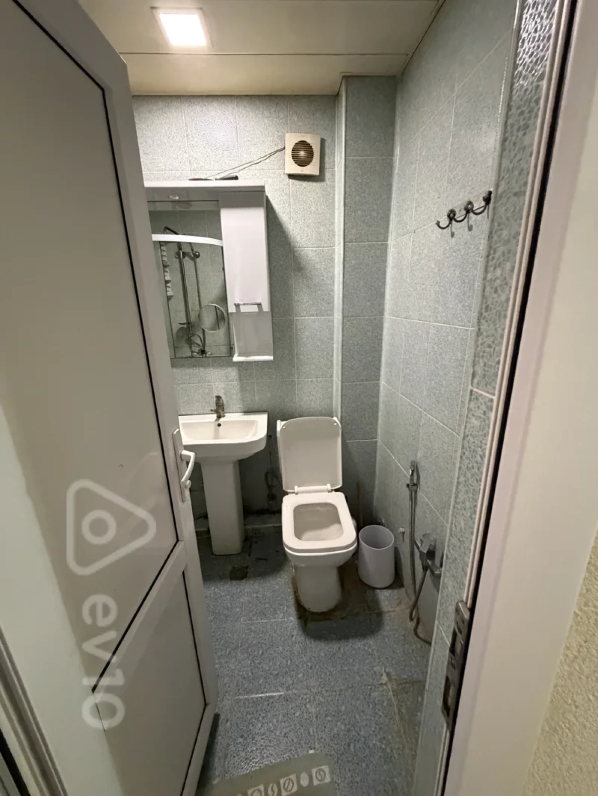 Satılır 3 otaqlı köhnə tikili 41 m²