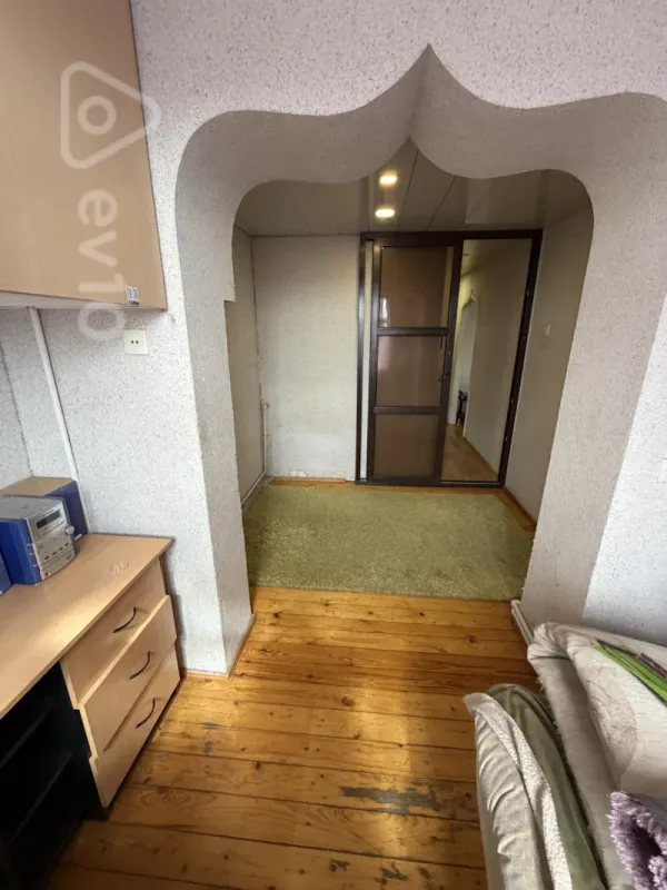 Satılır 3 otaqlı köhnə tikili 41 m²