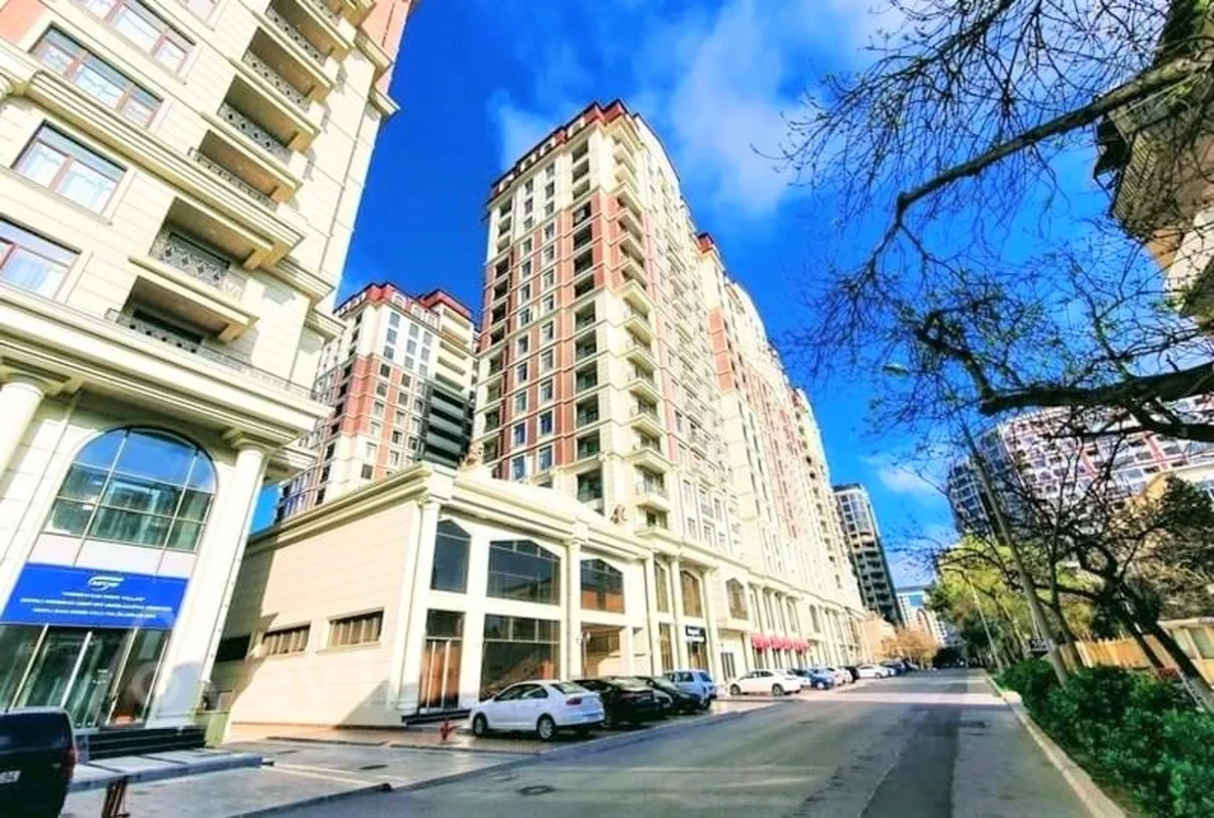Satılır 3 otaqlı yeni tikili 153.8 m²