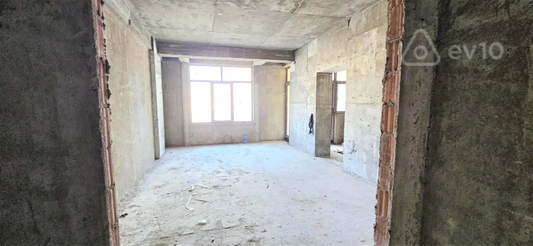 Satılır 3 otaqlı yeni tikili 153.8 m²