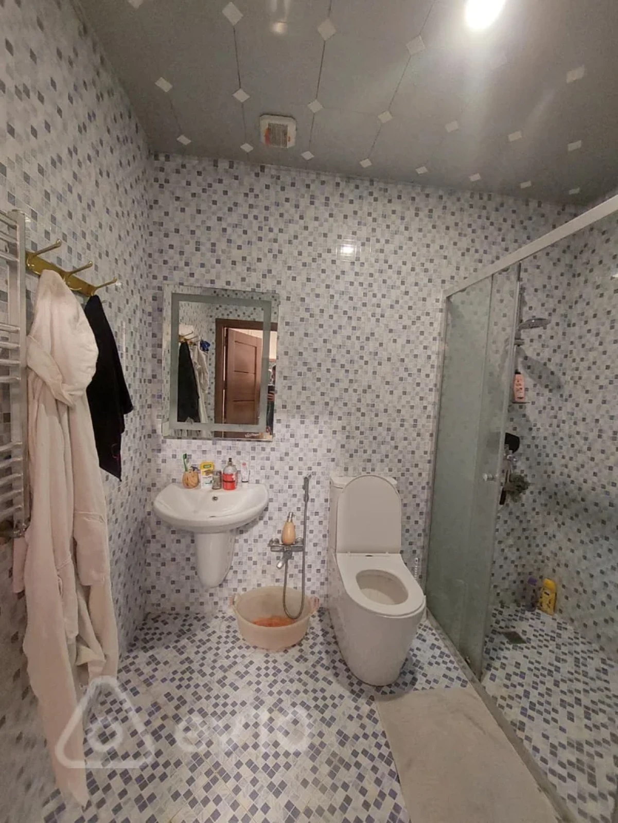 Kirayə verilir 2 otaqlı yeni tikili 68 m²