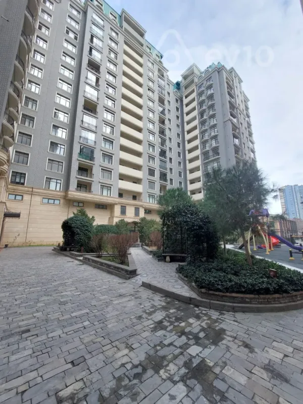Kirayə verilir 2 otaqlı yeni tikili 68 m²
