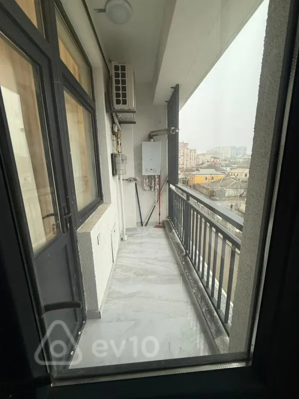 Kirayə verilir 2 otaqlı yeni tikili 50 m²