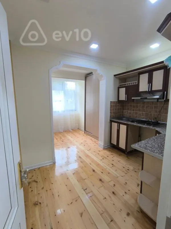 Kirayə verilir 2 otaqlı yeni tikili 65 m²