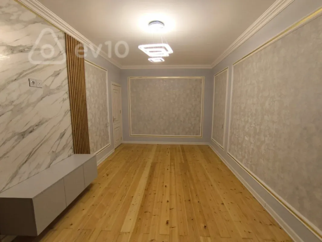 Kirayə verilir 2 otaqlı yeni tikili 65 m²