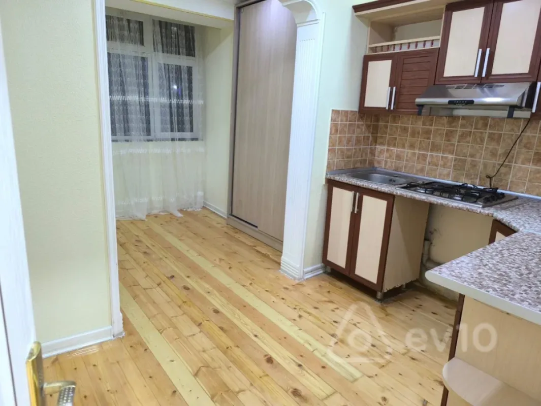 Kirayə verilir 2 otaqlı yeni tikili 65 m²