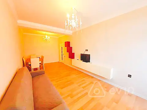 Kirayə verilir 2 otaqlı yeni tikili 82 m²