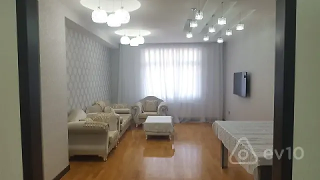 Satılır 3 otaqlı yeni tikili 136 m²