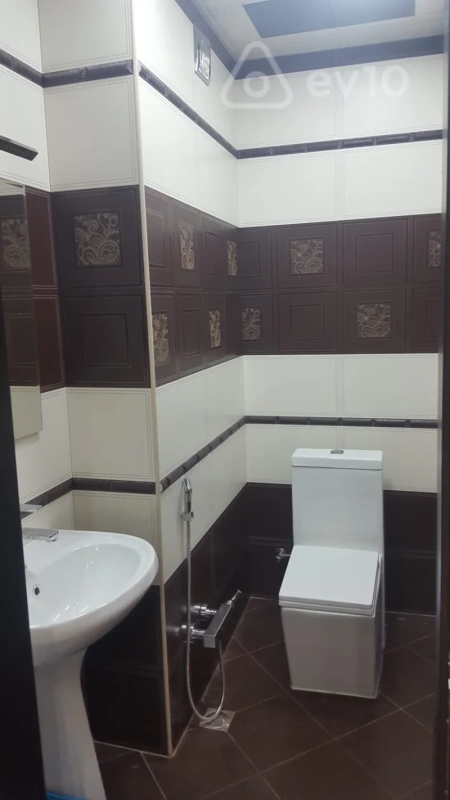 Satılır 3 otaqlı yeni tikili 136 m²