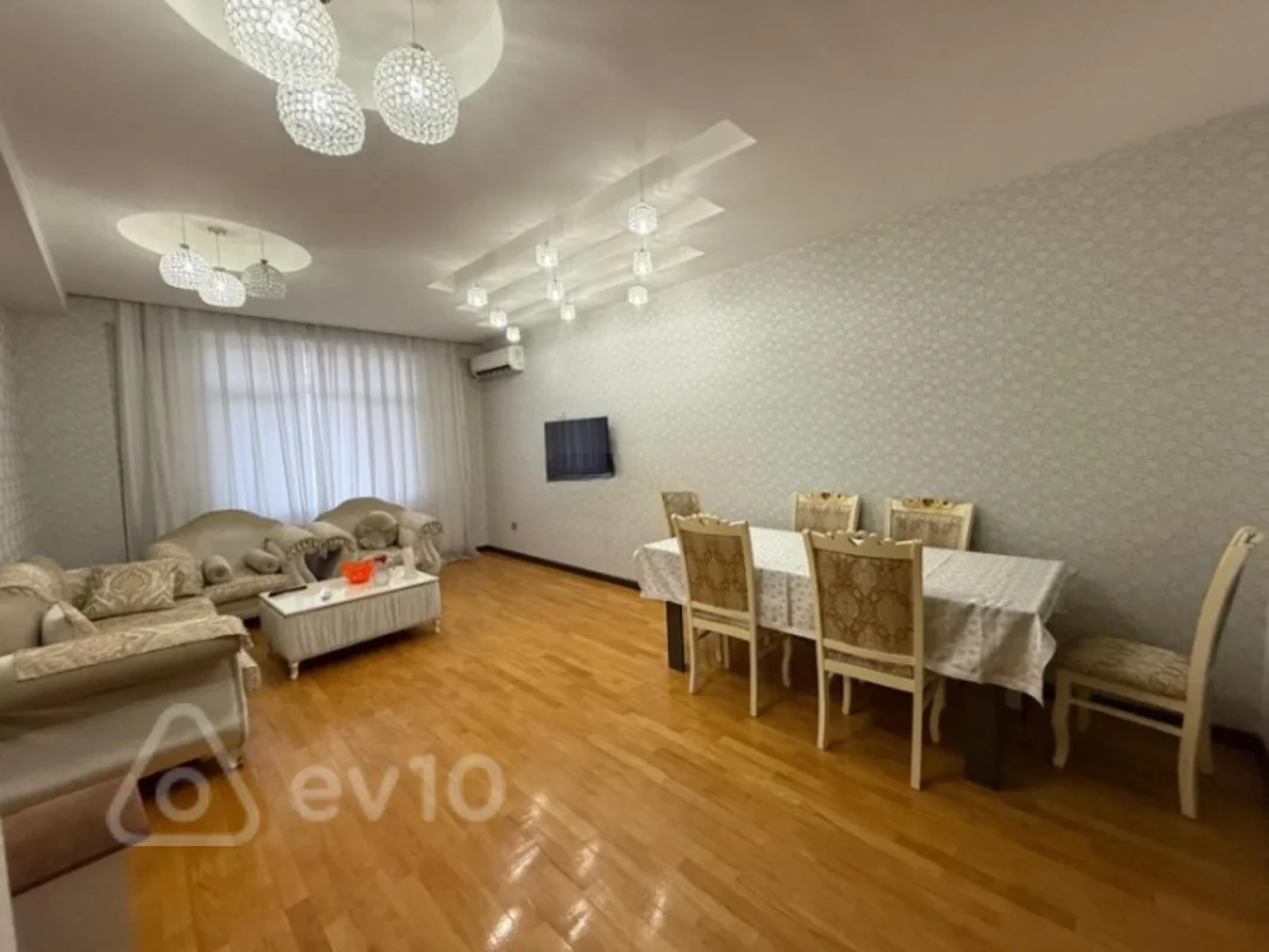 Satılır 3 otaqlı yeni tikili 136 m²