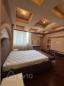 Kirayə verilir 3 otaqlı yeni tikili 120 m²