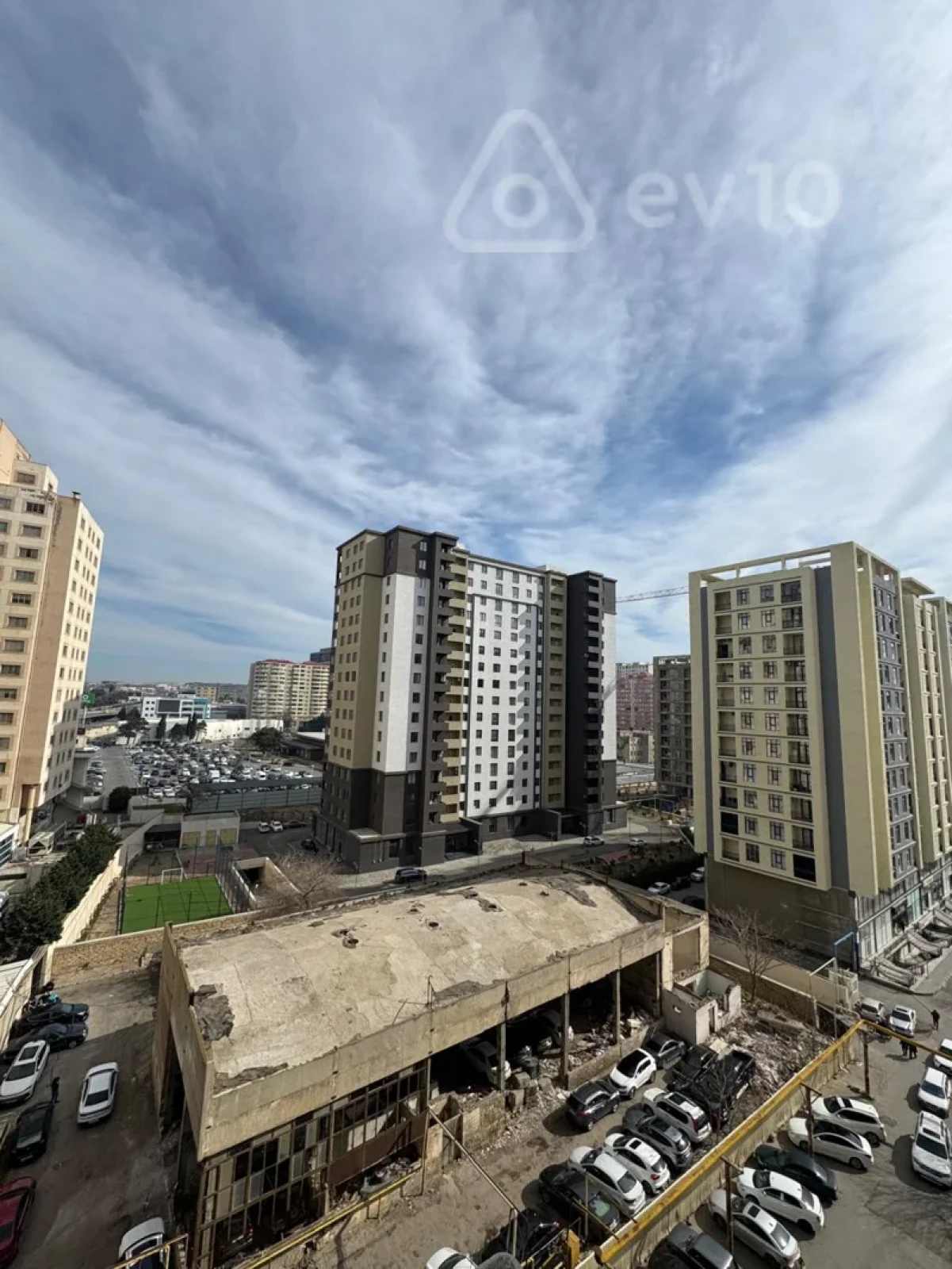 Kirayə verilir 3 otaqlı yeni tikili 120 m²