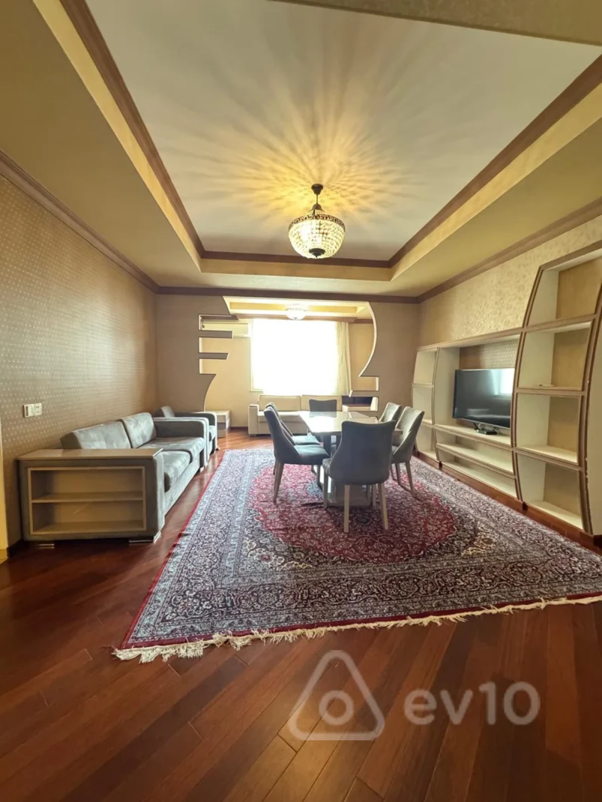 Kirayə verilir 3 otaqlı yeni tikili 120 m²