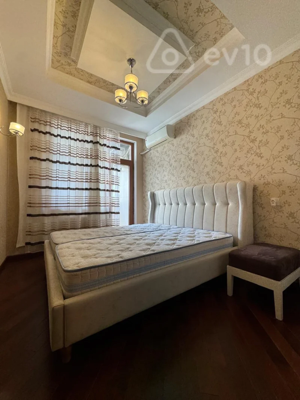 Kirayə verilir 3 otaqlı yeni tikili 120 m²