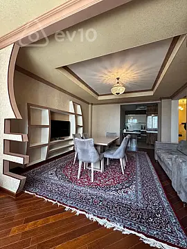 Kirayə verilir 3 otaqlı yeni tikili 120 m²