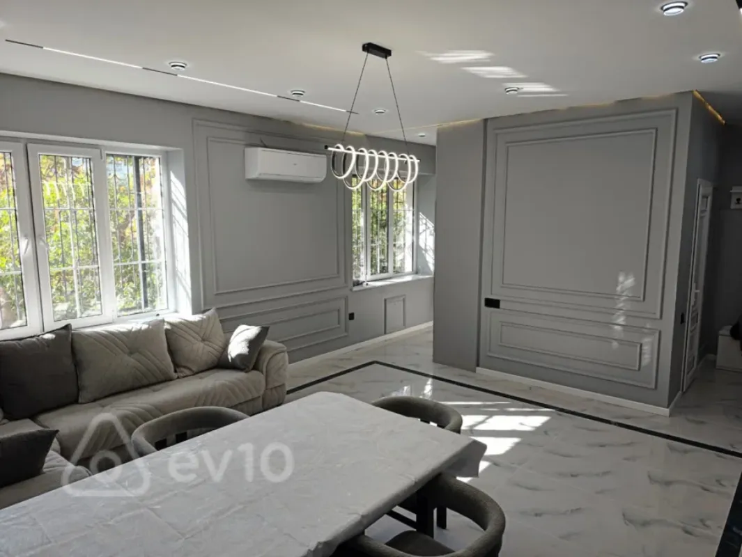 Kirayə verilir 3 otaqlı köhnə tikili 80 m²