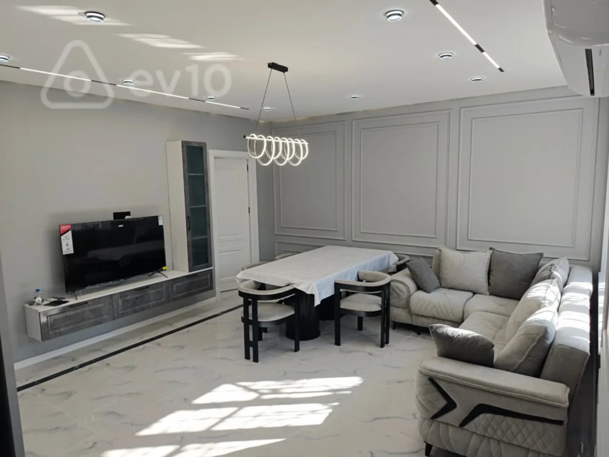 Kirayə verilir 3 otaqlı köhnə tikili 80 m²