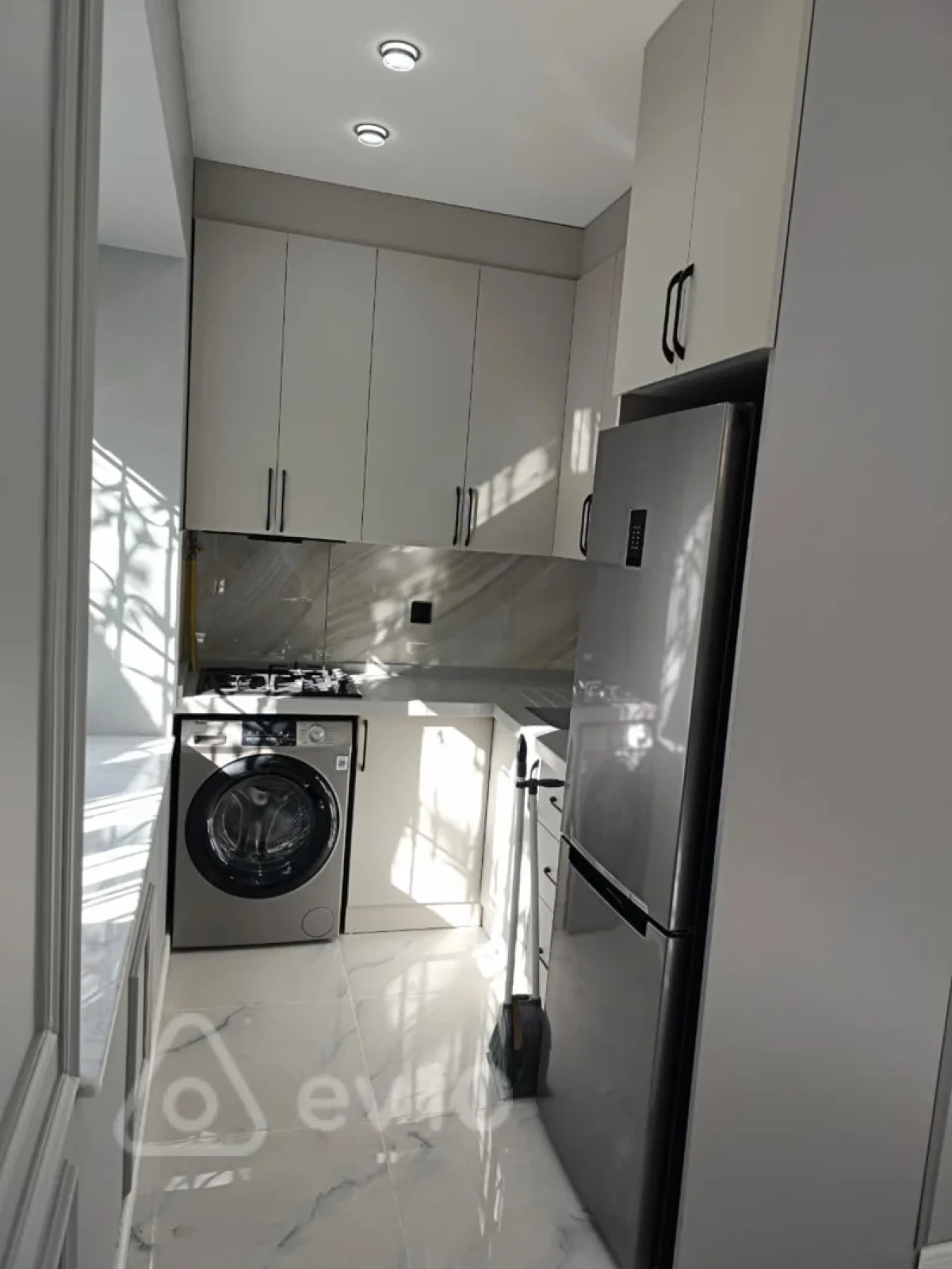 Kirayə verilir 3 otaqlı köhnə tikili 80 m²